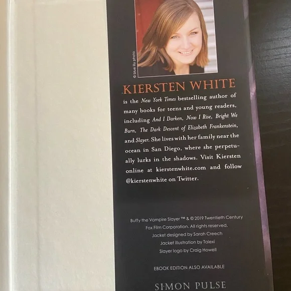 Fictional Hardcover Book Bundle - Picture 6 of 16